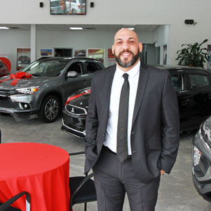 Gerente General Mitsubushi en Alberic Colon